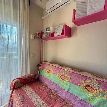 Grazioso N 66 A A 100 Mt Dal Mare