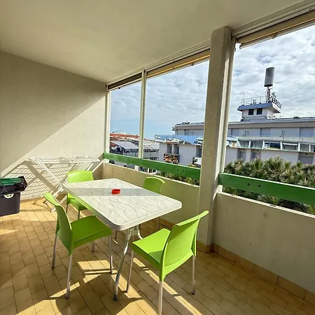 Grazioso N 66 A A 100 Mt Dal Mare Lägenhet *