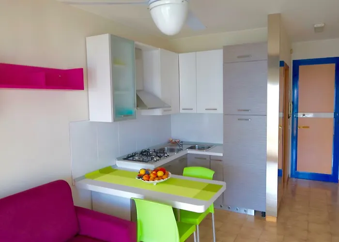 Grazioso N 66 A A 100 Mt Dal Mare *